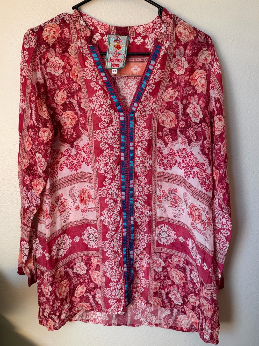 Johnny Was Pink Floral Embroidered Split Hem Tunic Blouse Top XS Boho Hippie
